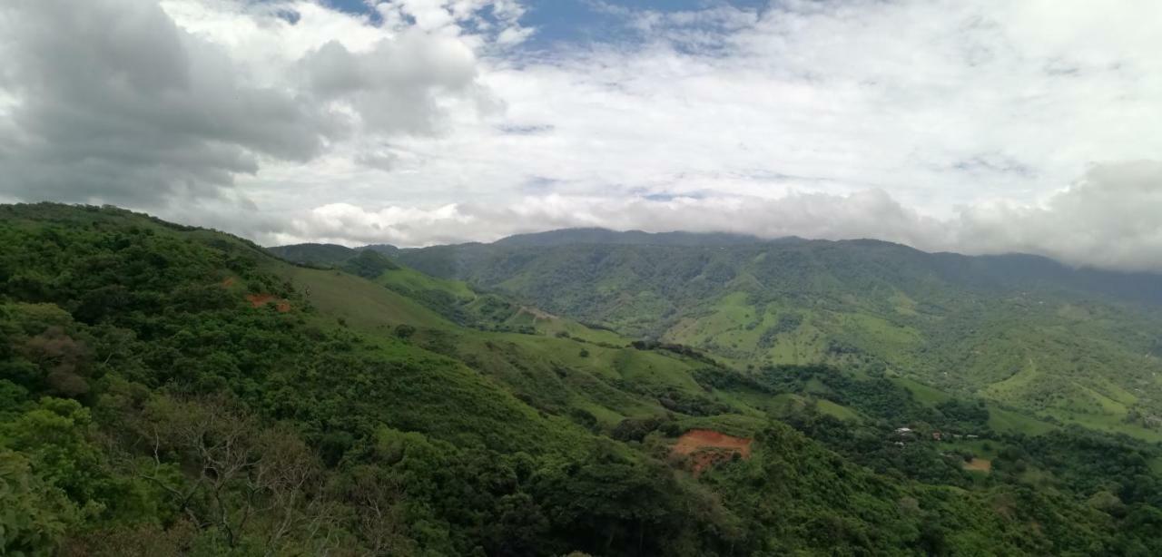 Monte Los Lirios Lodge Monteverde Екстериор снимка